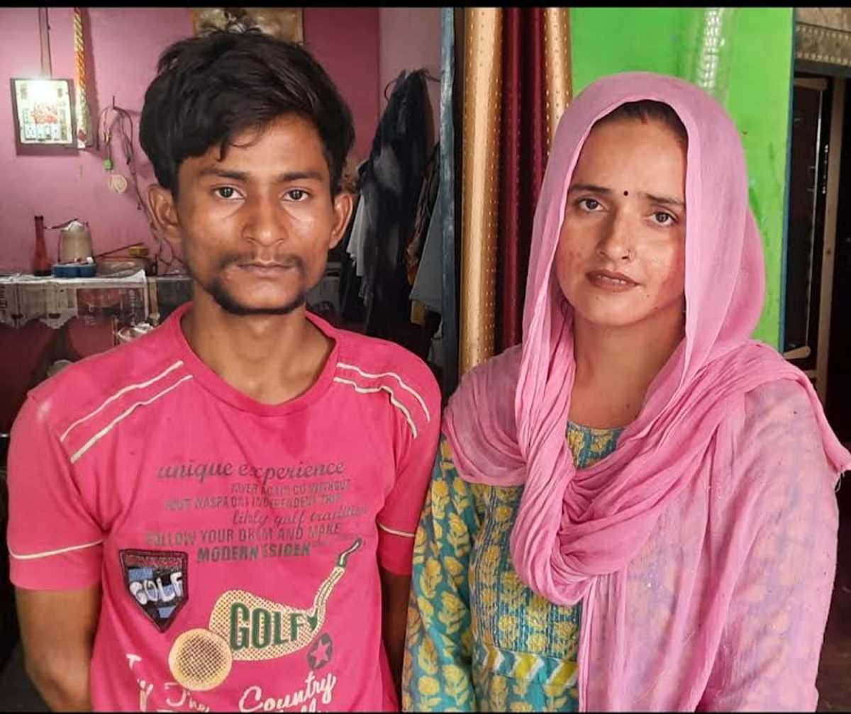 मौका मिला तो धीरेन्द्र शास्त्री की कथा सुनेंगे सीमा-सचिन